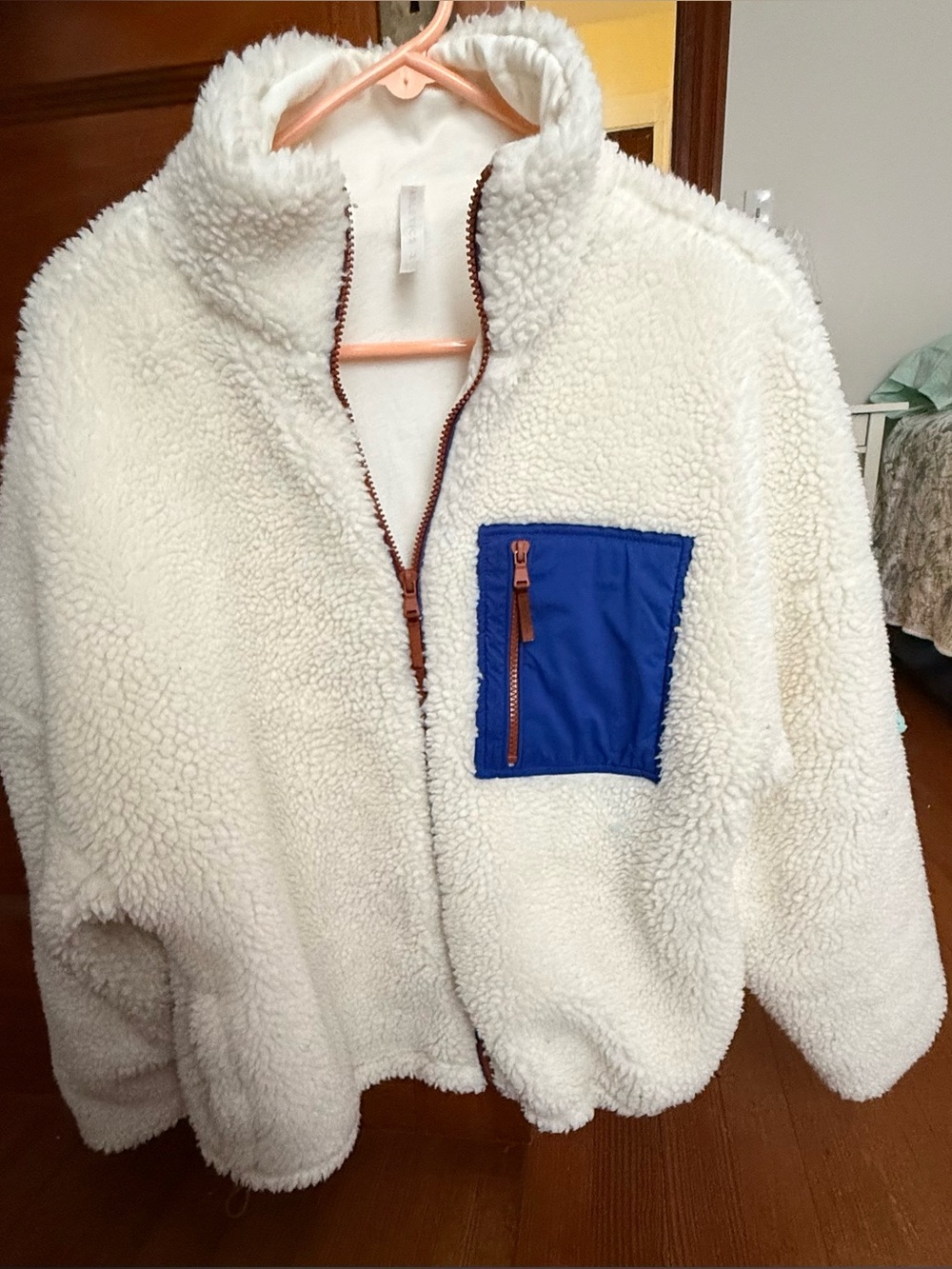 Fabletics Cream Sherpa Jacket with Blue Zip Pocket